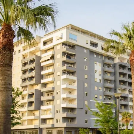 Flos Apartament